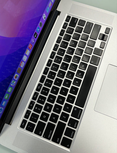 Macbook Pro A1398 - 2014 - I7 - 16gb/256gb - Prata Prateado