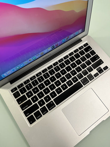 Macbook Air A1466 - 2015 - I7 - 8gb/256gb - Prata Prateado